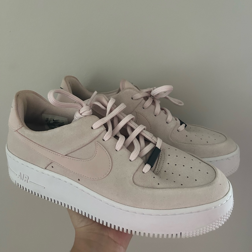 Nike Airforce in Light Pink